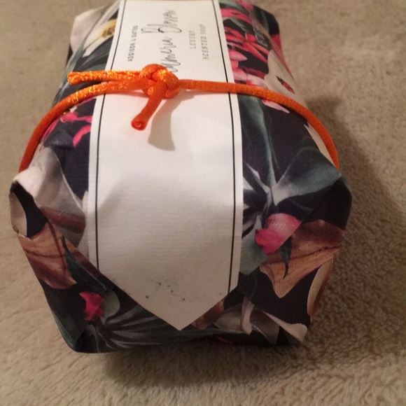 addison & gates Bath & Body Plumeria Blossom Scented Luxury Soap